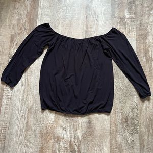 Fighting Eel off the shoulder black top sz S